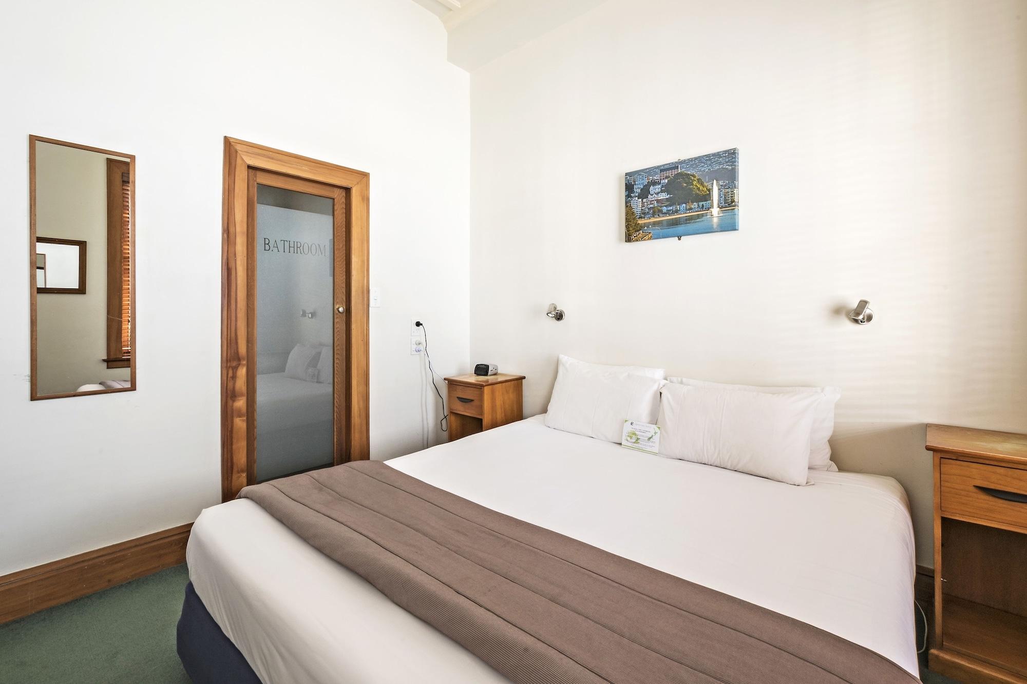 The Cambridge & Backpackers Hostel Wellington