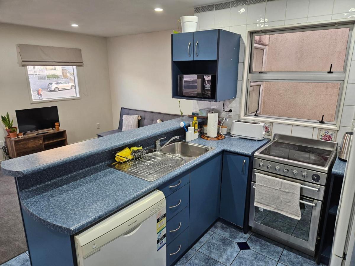 4 Bedrooms, Very Townhouse! *