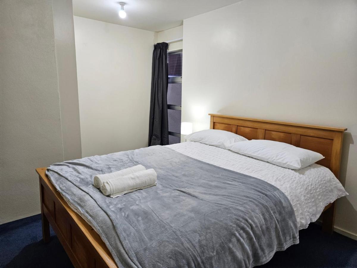 4 Bedrooms, Very Townhouse! Apartment