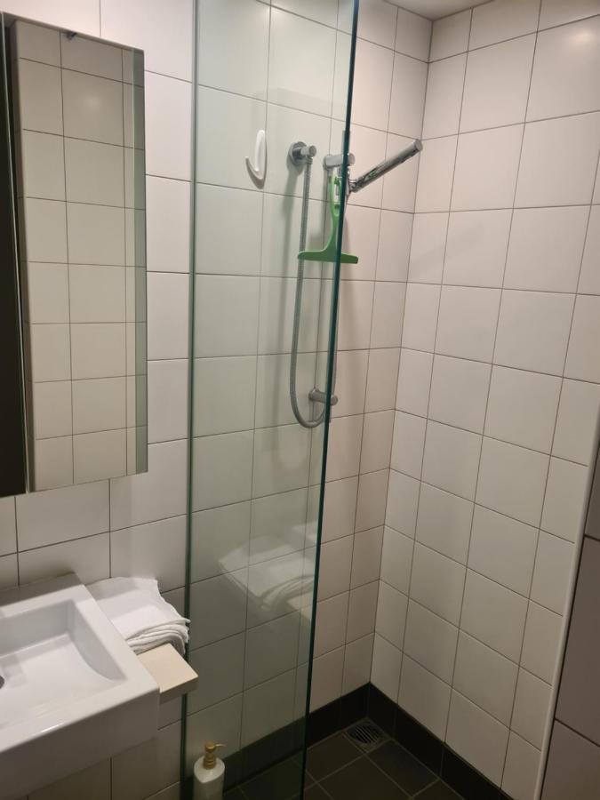 Boutique Complex With Hot Tub, Pool & Gym Apartment Wellington