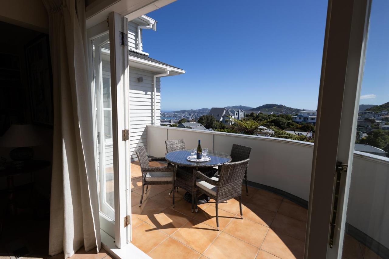 Bed & Breakfast Khandallah Harbour View *