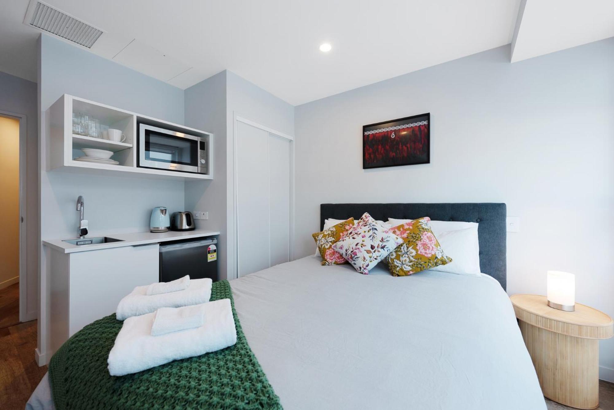 Pinnacles On Victoria St Apartment