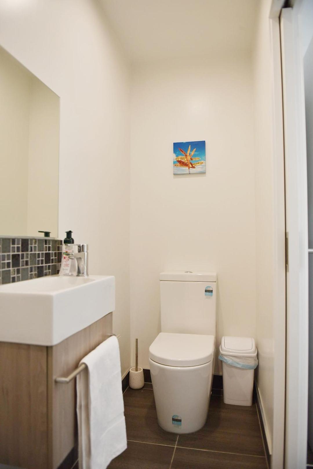 Holiday home Johnsonville Brand New Lovely Townhouse Wellington