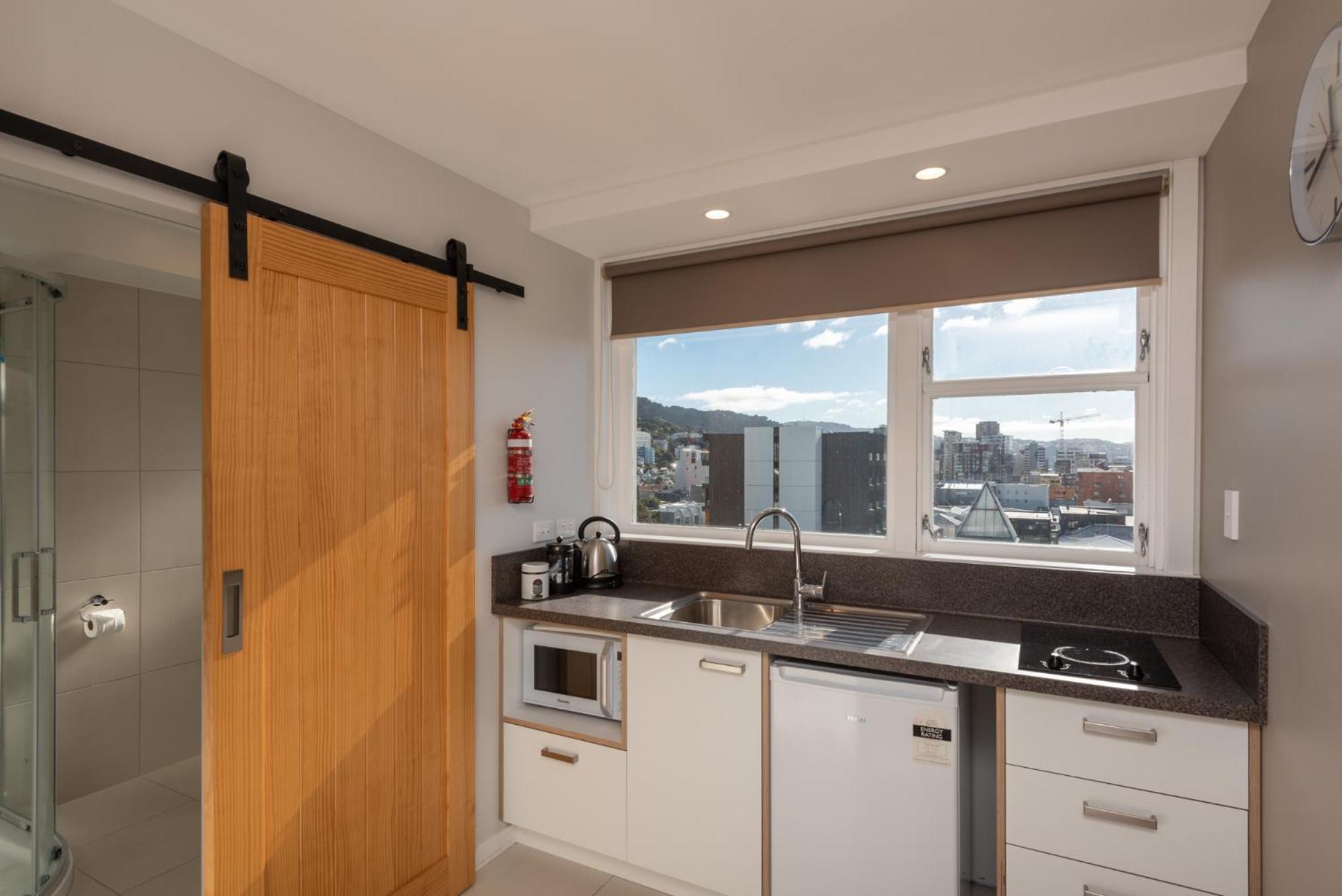 Capital View Motor 4*