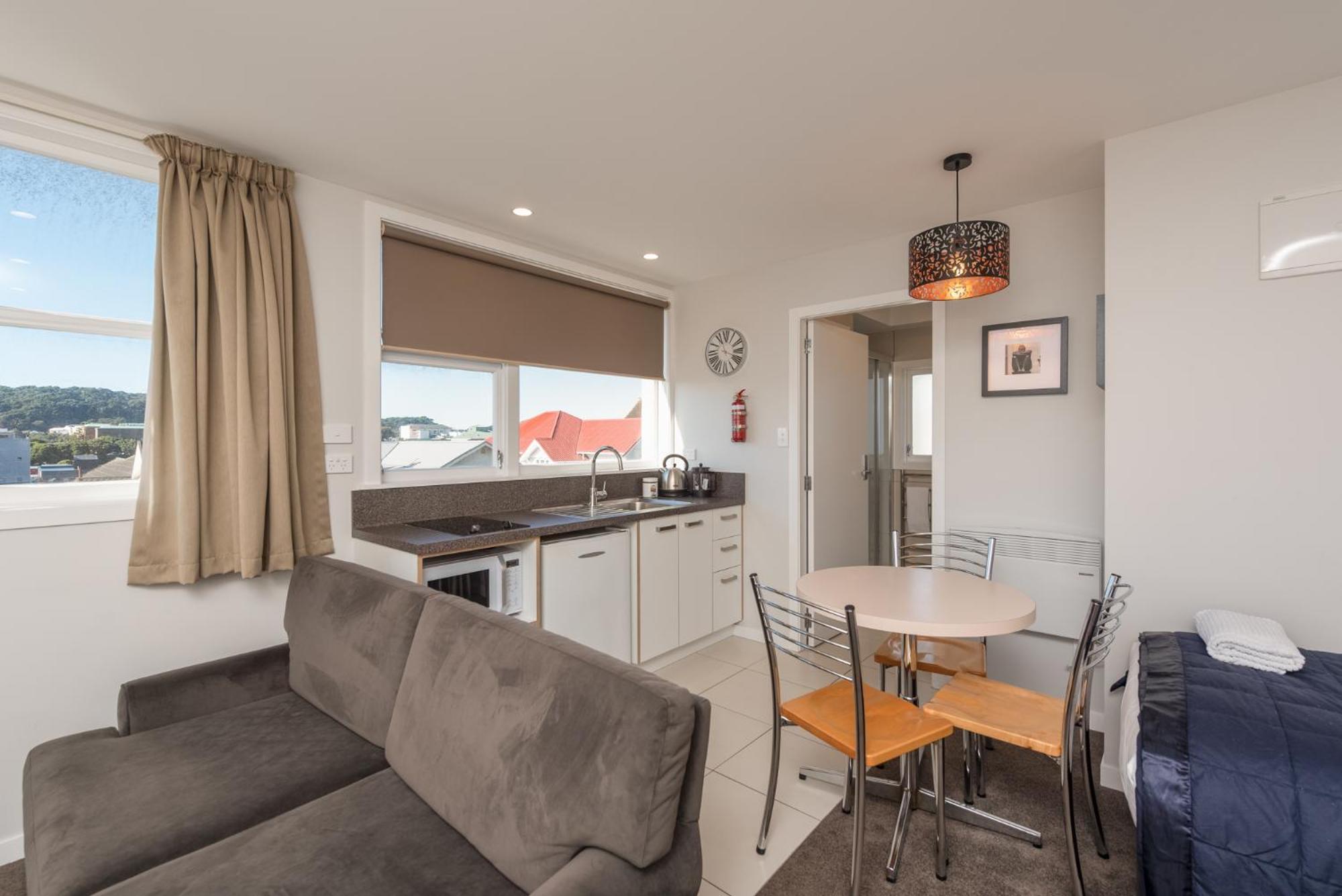 Capital View Motor Motel 4*
