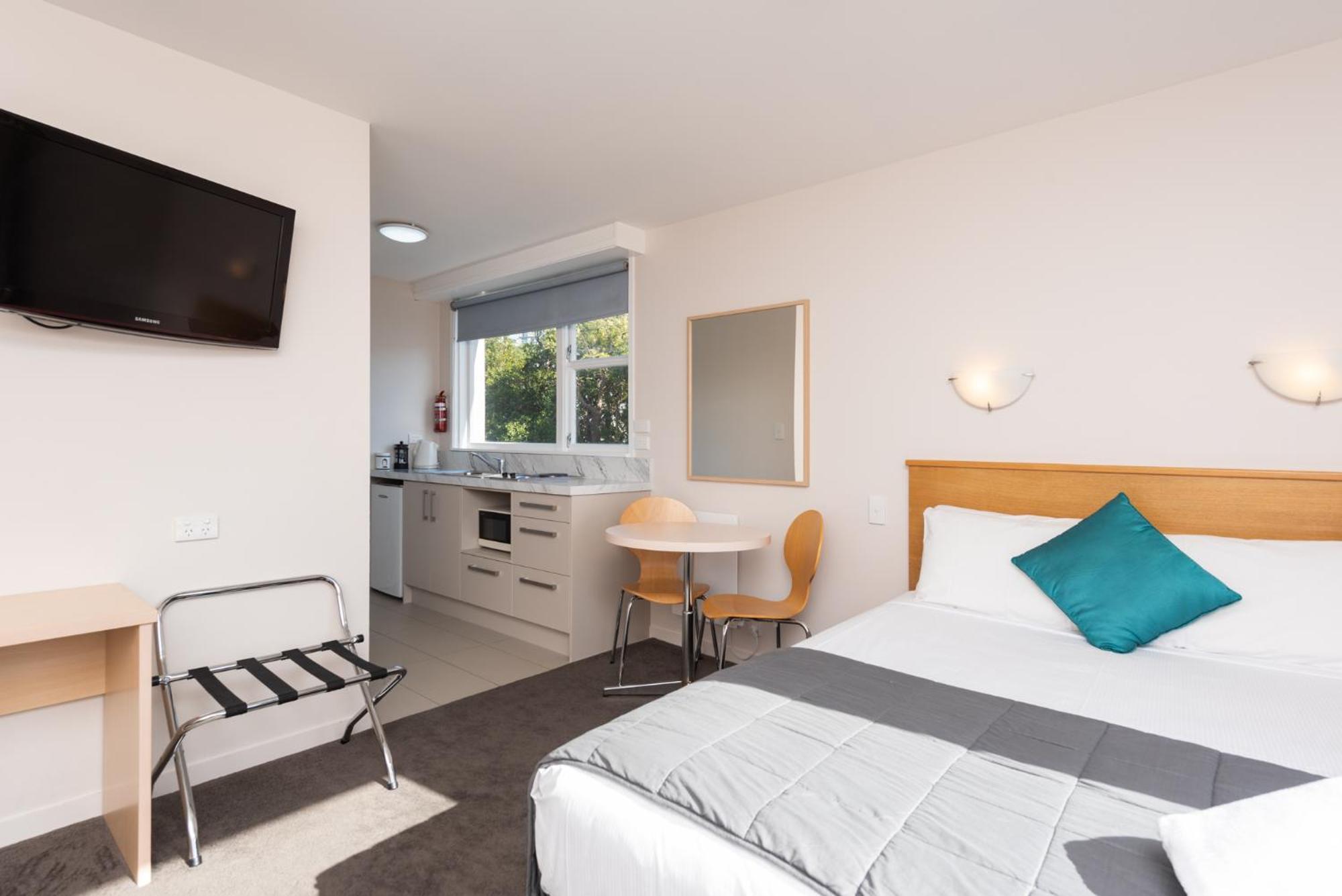 Capital View Motor 4*