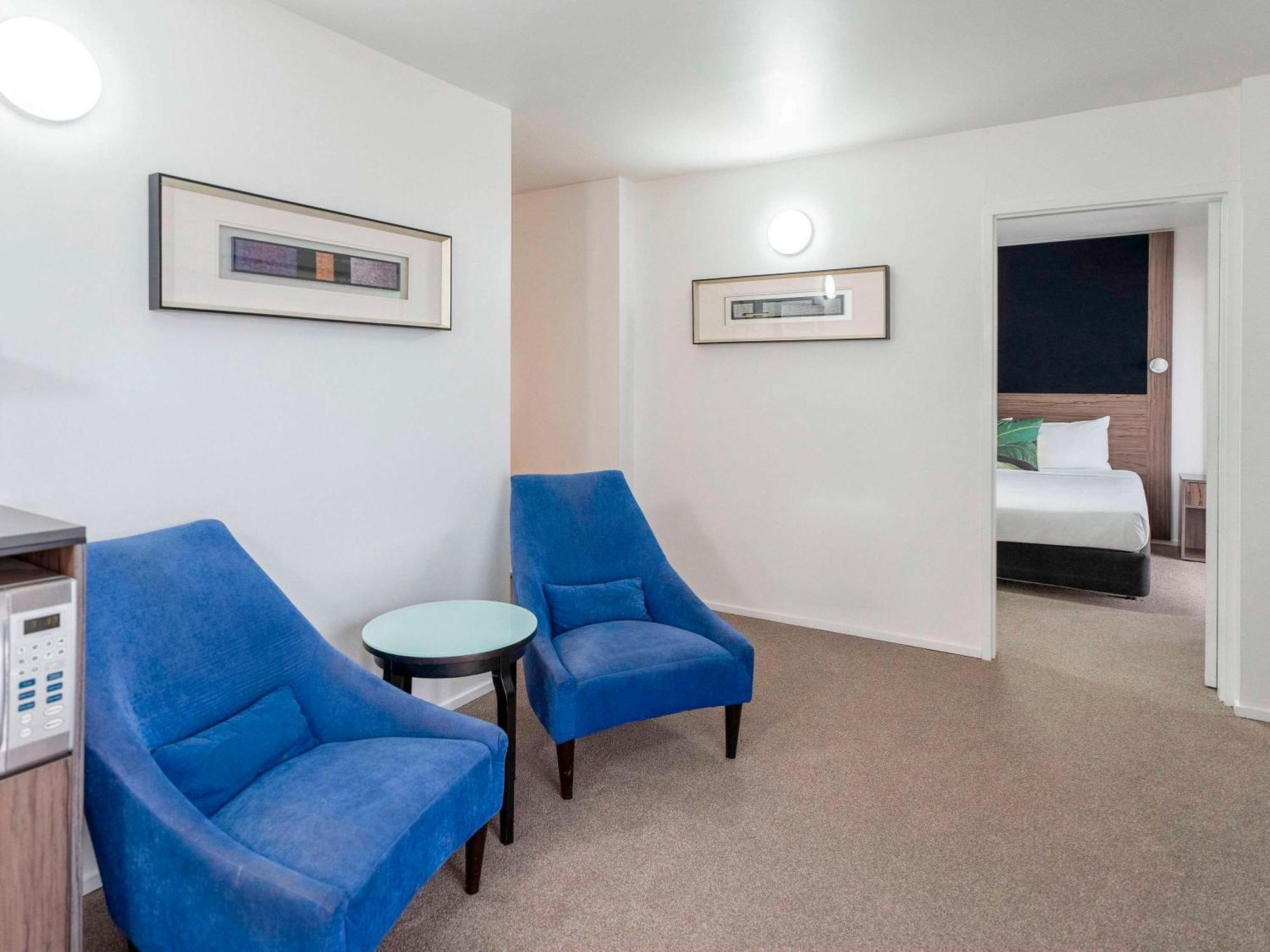 Mercure And Aparthotel