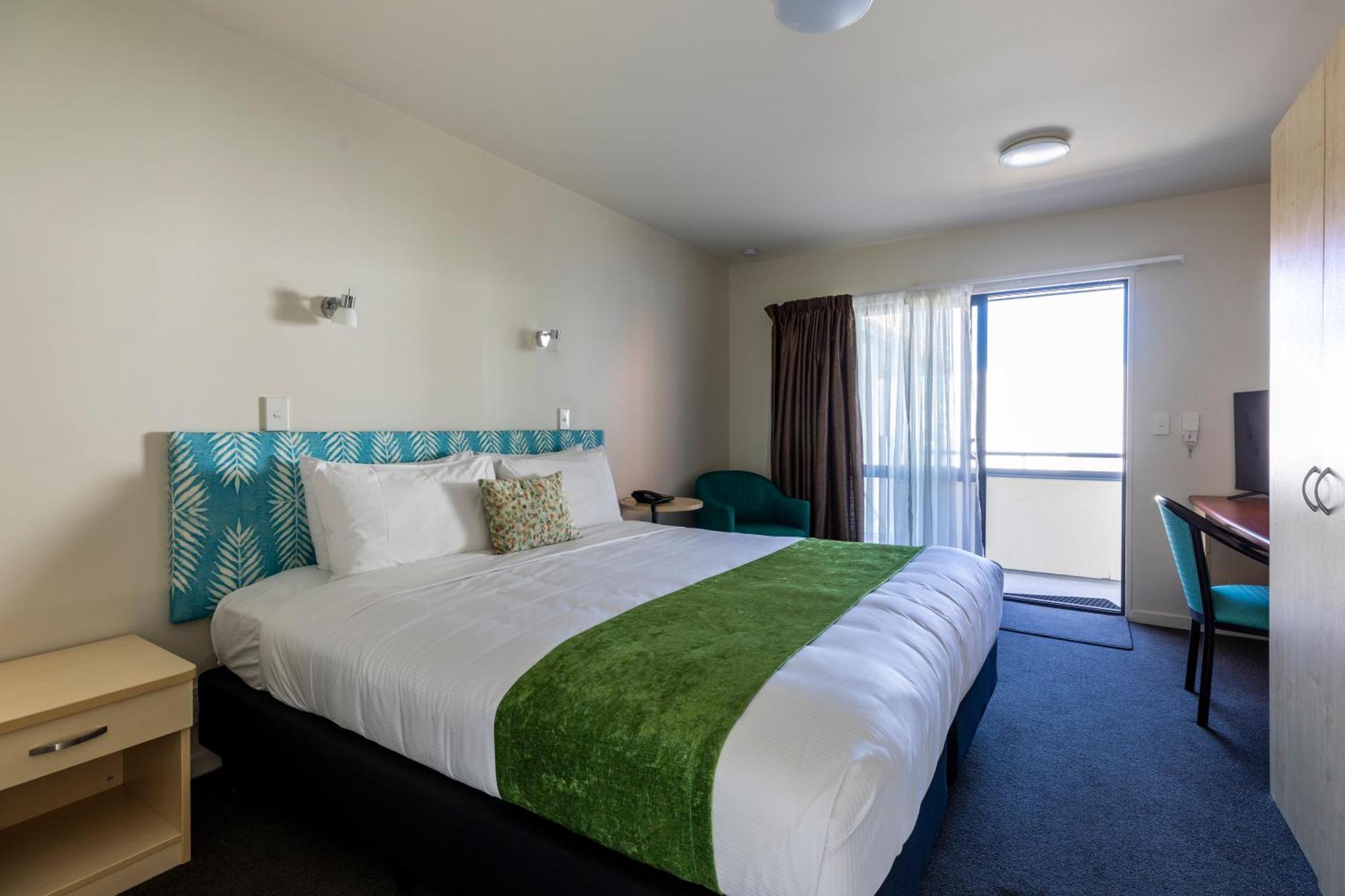 Bella Vista Motel 4*