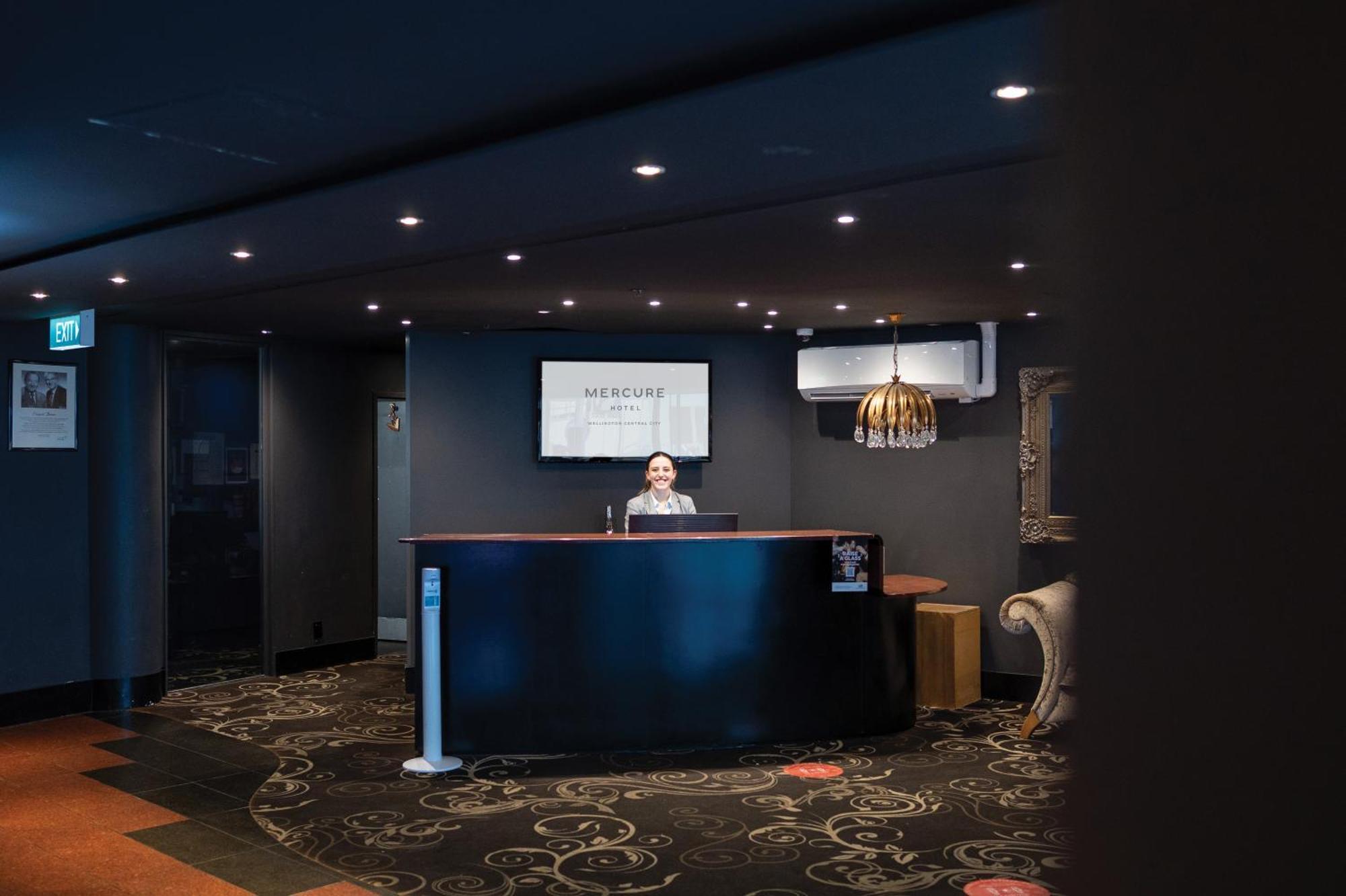 Mercure And 3* Wellington