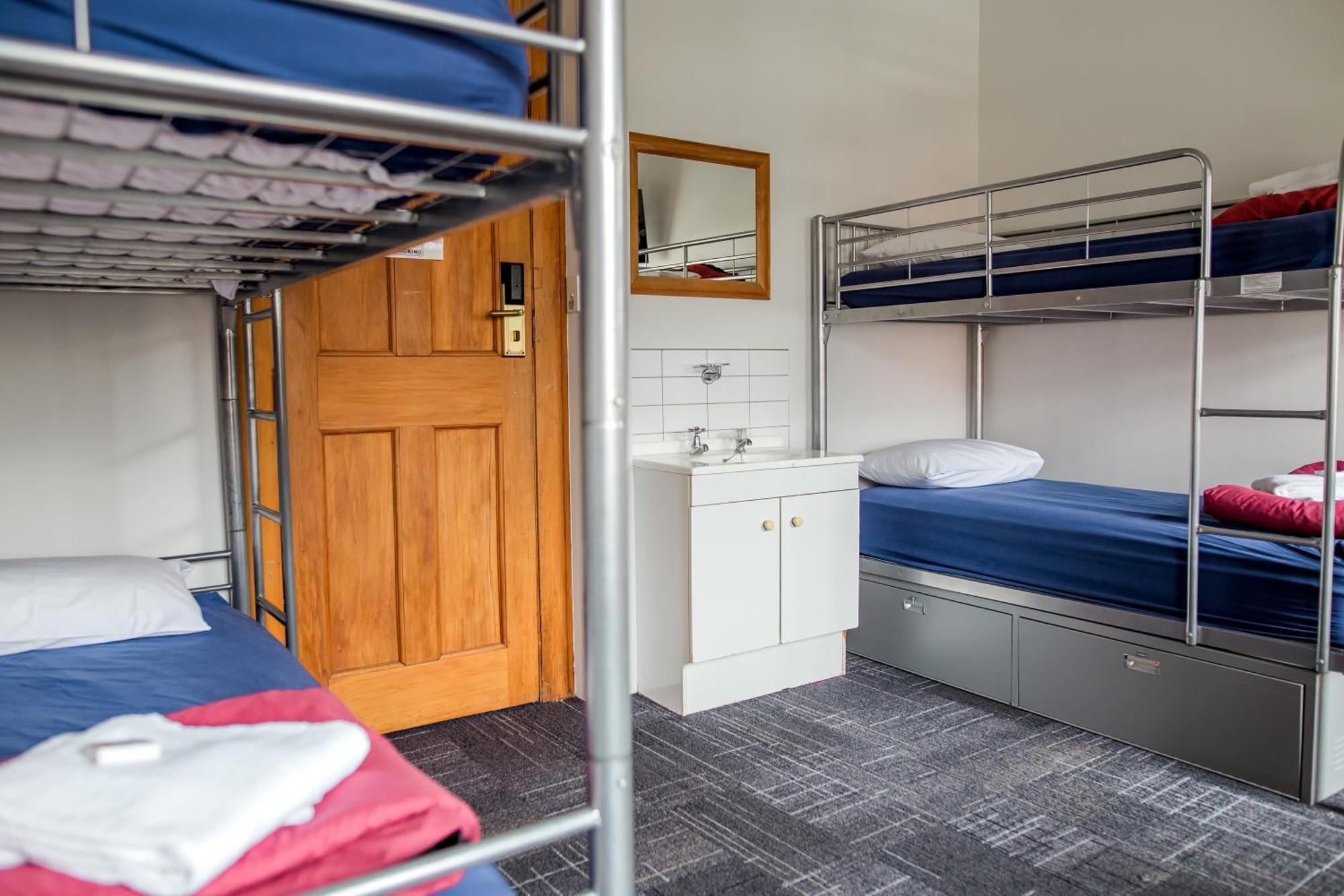 The Cambridge & Backpackers