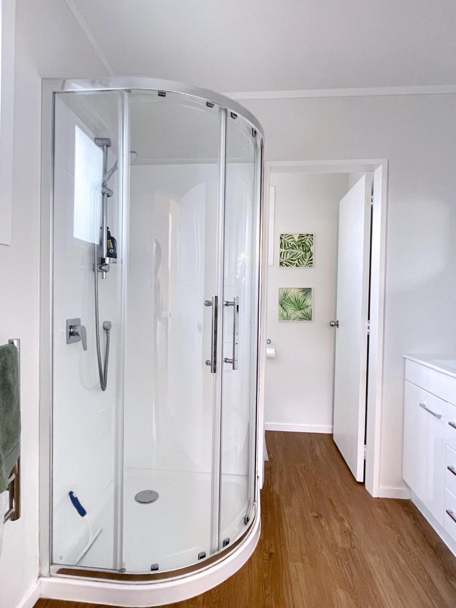 Cozy N Comfortable,5 Mins To Airport Holiday home