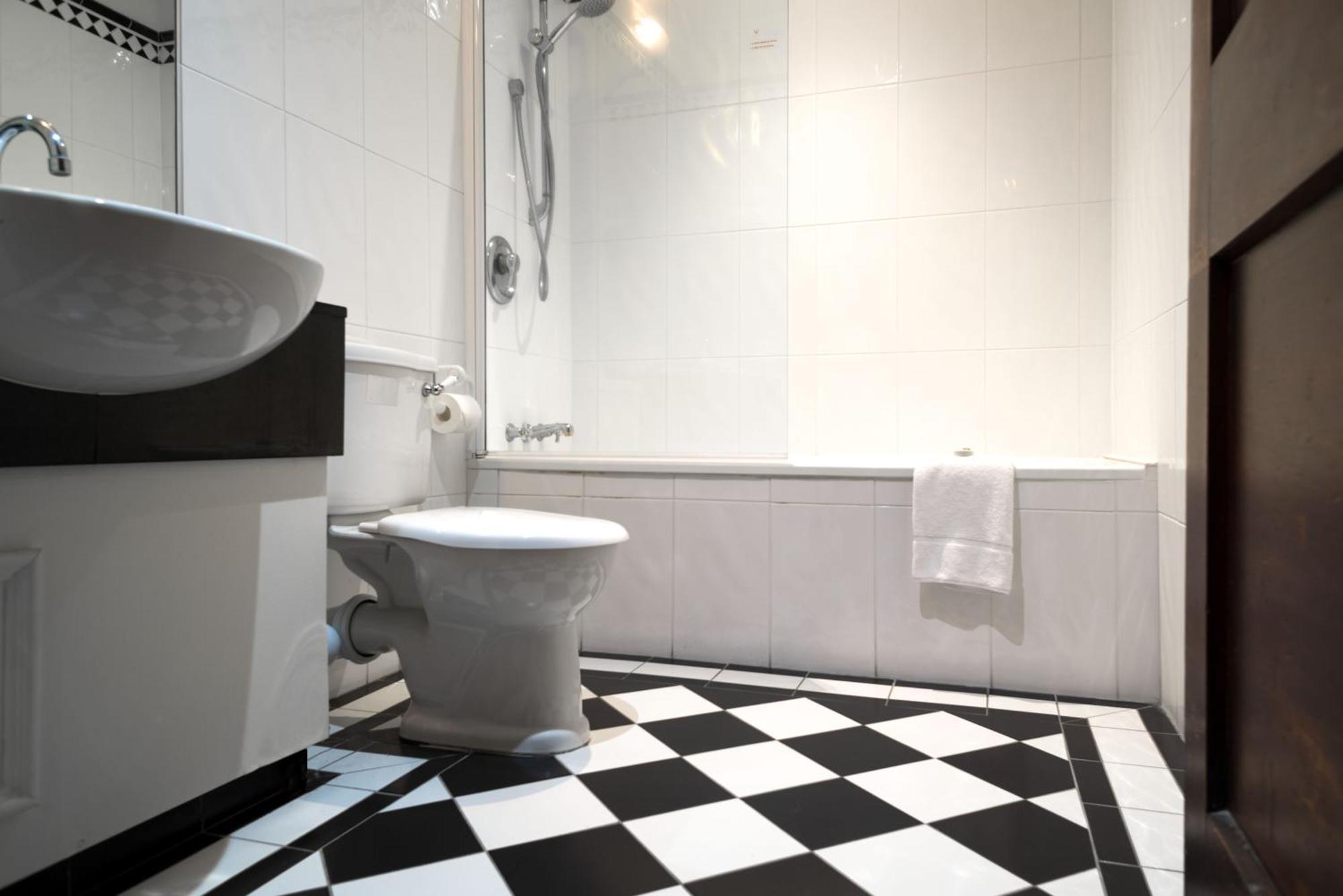 Wellesley Boutique 4*