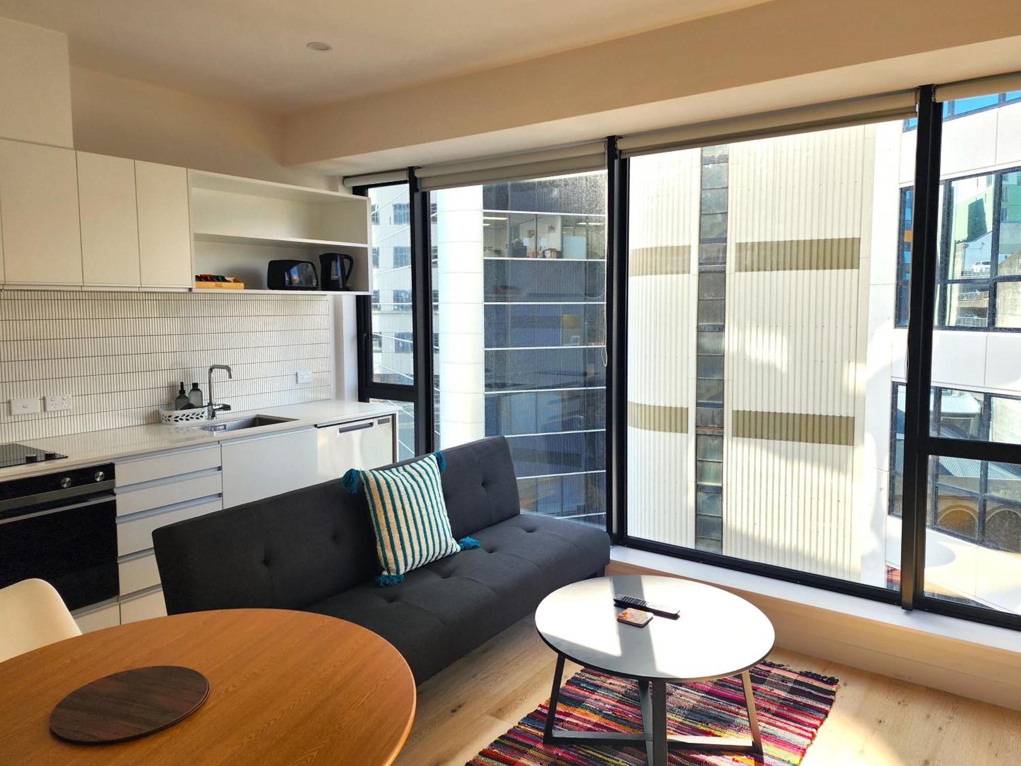U On Victoria Apartment *
