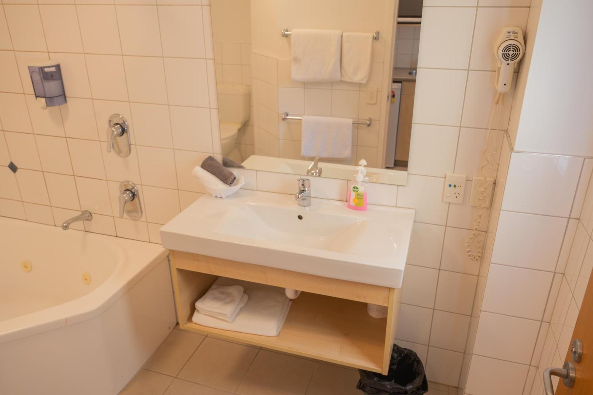 Victoria Court Motor 4* Wellington