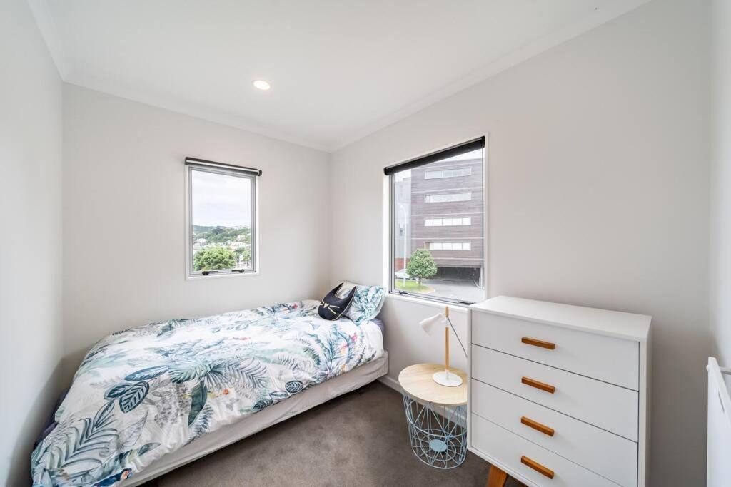 Apartment Seaside Escape, Your Coastal Getaway
