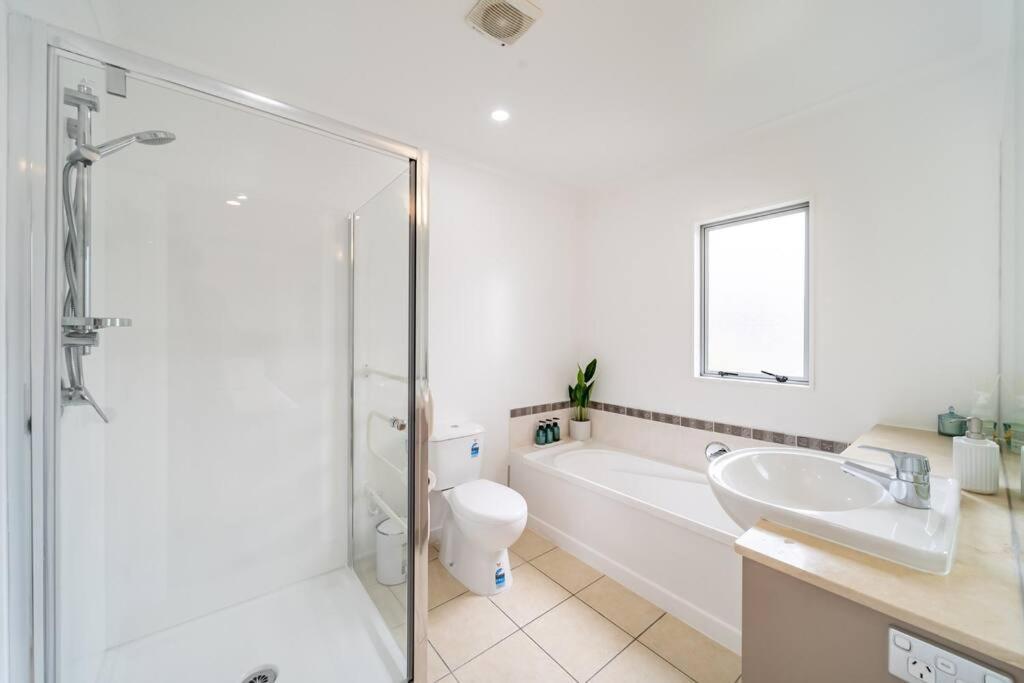 Apartment Seaside Escape, Your Coastal Getaway Wellington