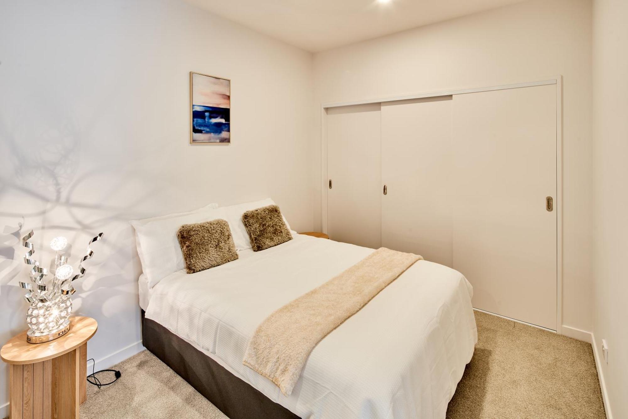 Victoria, 2-bedroom Apartment