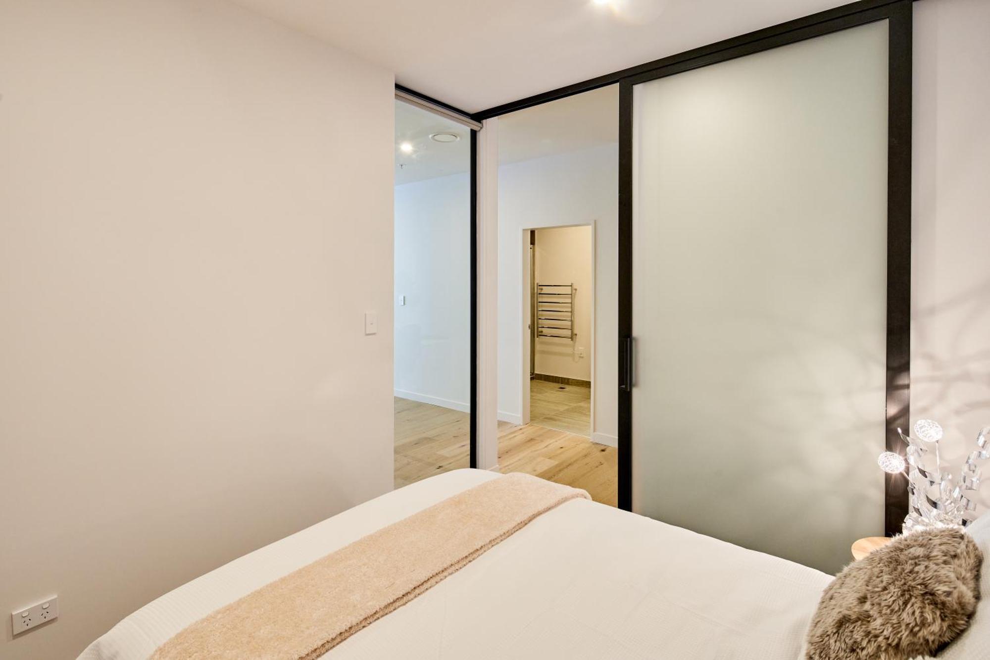 Victoria, 2-bedroom