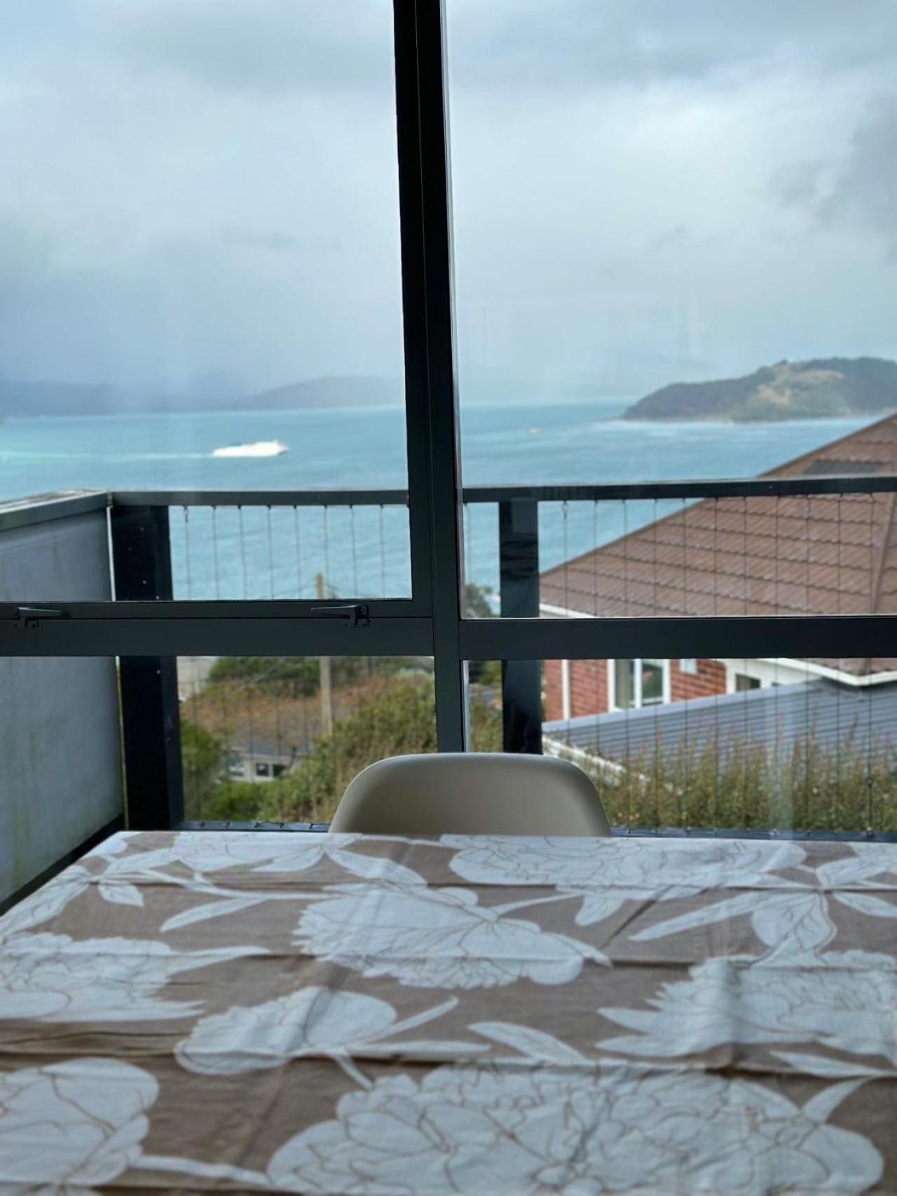 Sea Views From Sunny House * Wellington