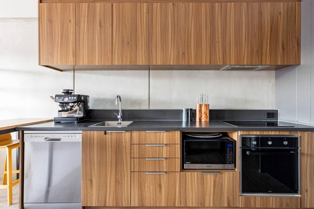 Modern Two Bedroom With Free Parking Apartment Wellington