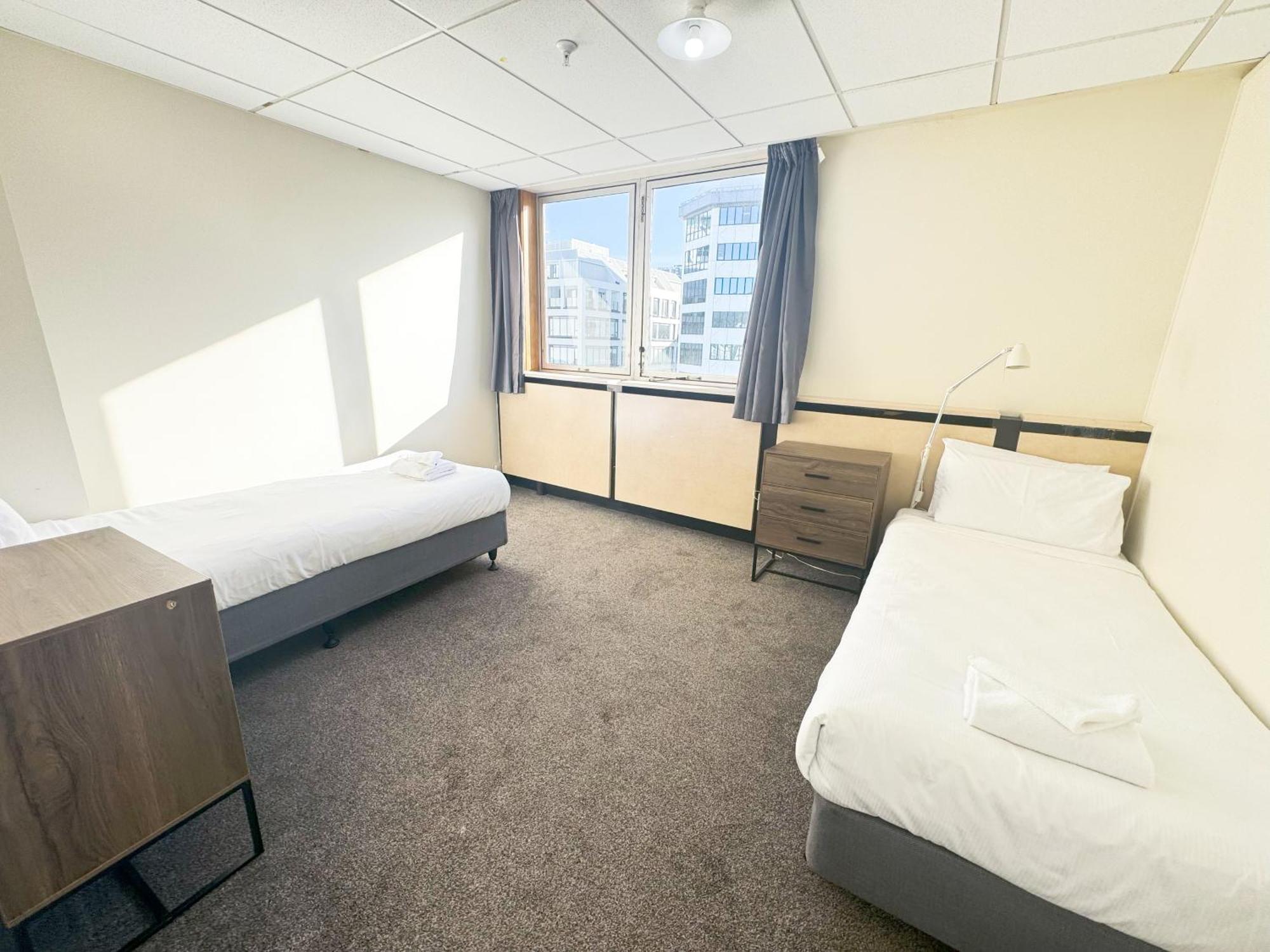 Wellington Hotel *