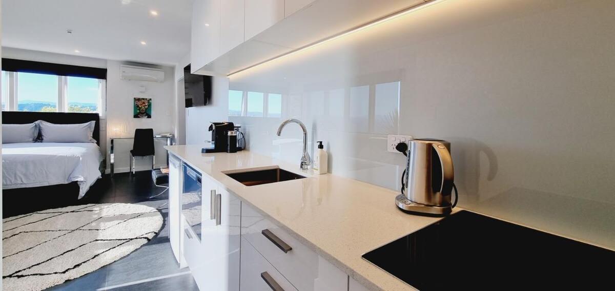 Modern Ft Stunning Harbour Views Apartment Wellington