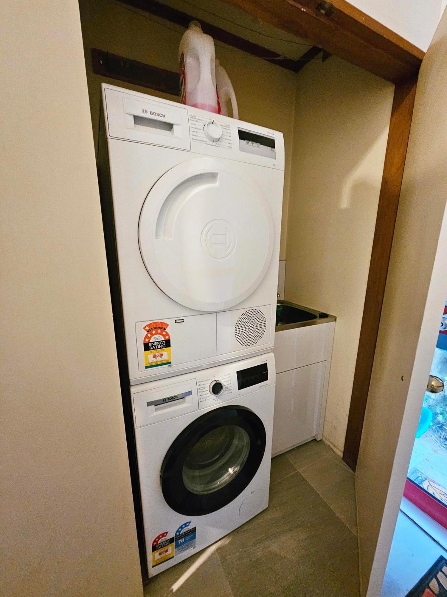 Apartment Two Bedrooms, Private With Garage, City Fringe Wellington