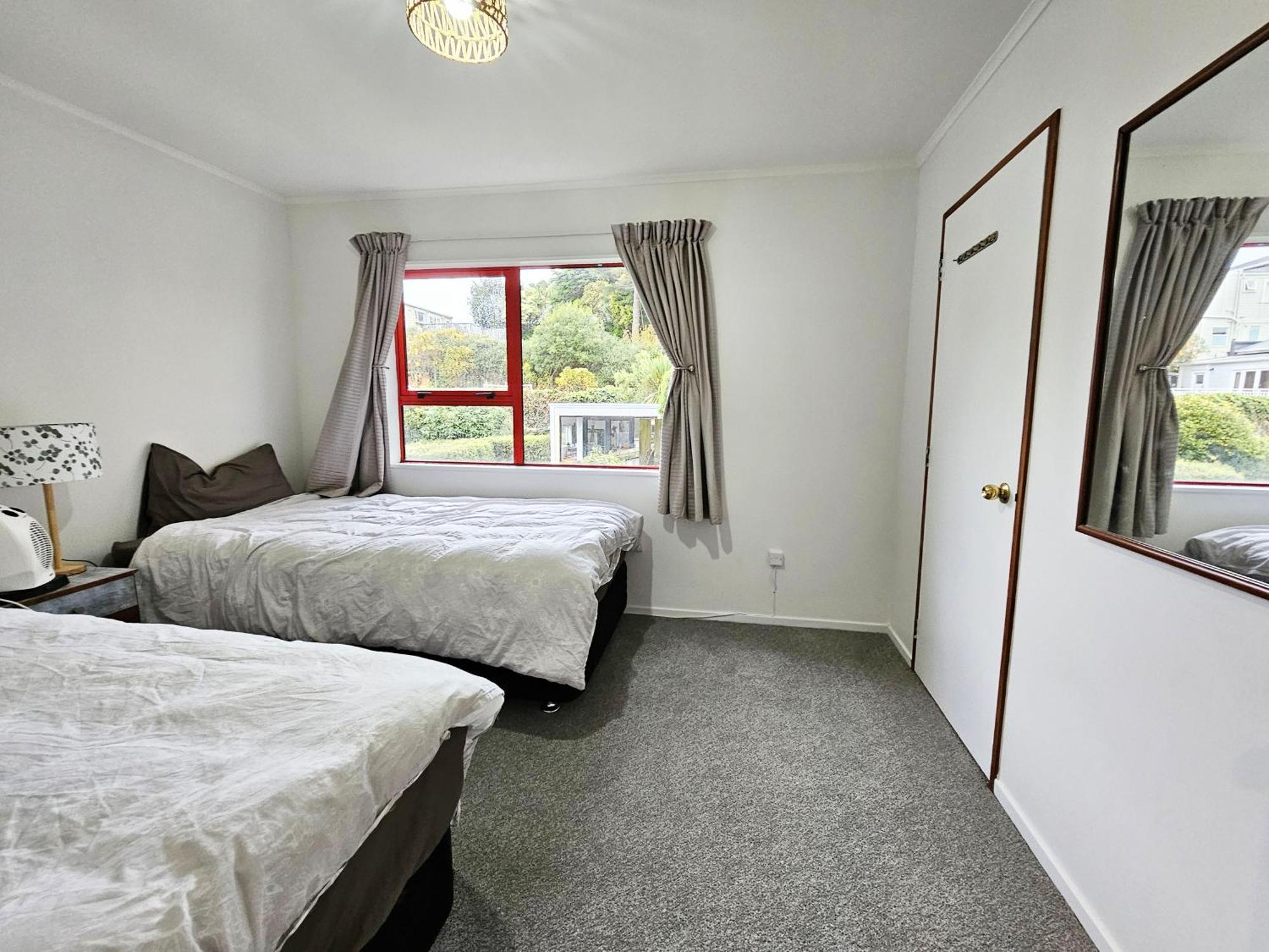 Apartment Two Bedrooms, Private With Garage, City Fringe *