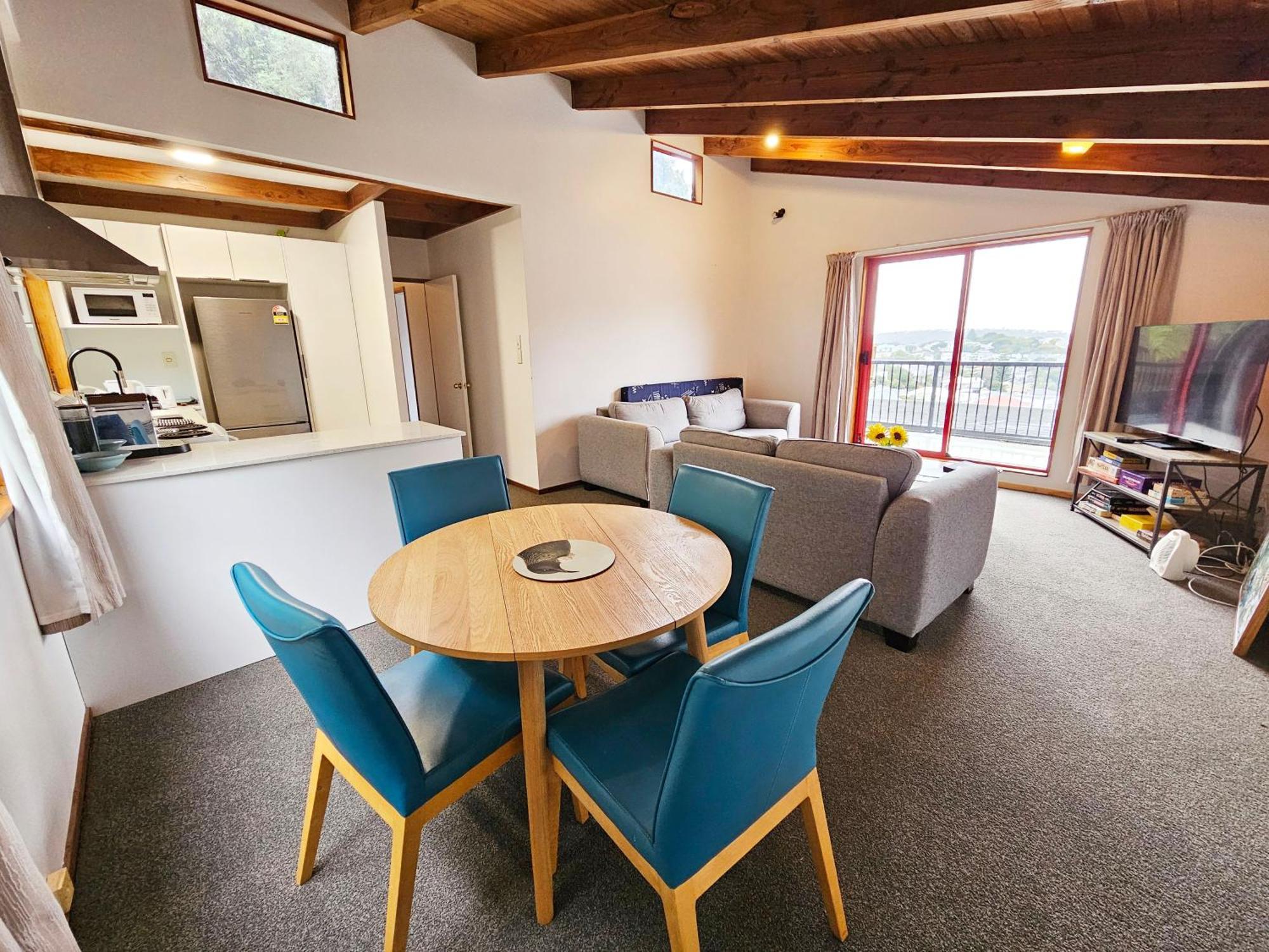 Apartment Two Bedrooms, Private With Garage, City Fringe Wellington