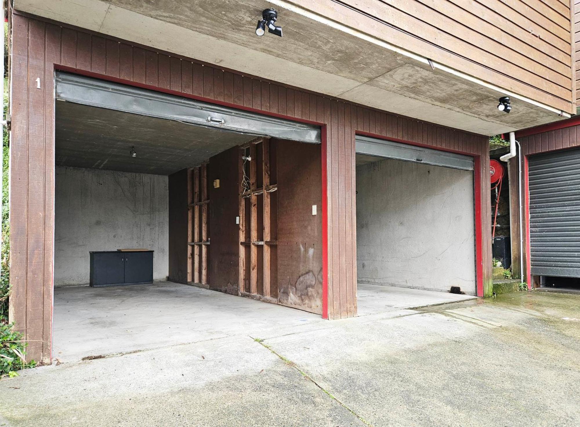 Two Bedrooms, Private With Garage, City Fringe *