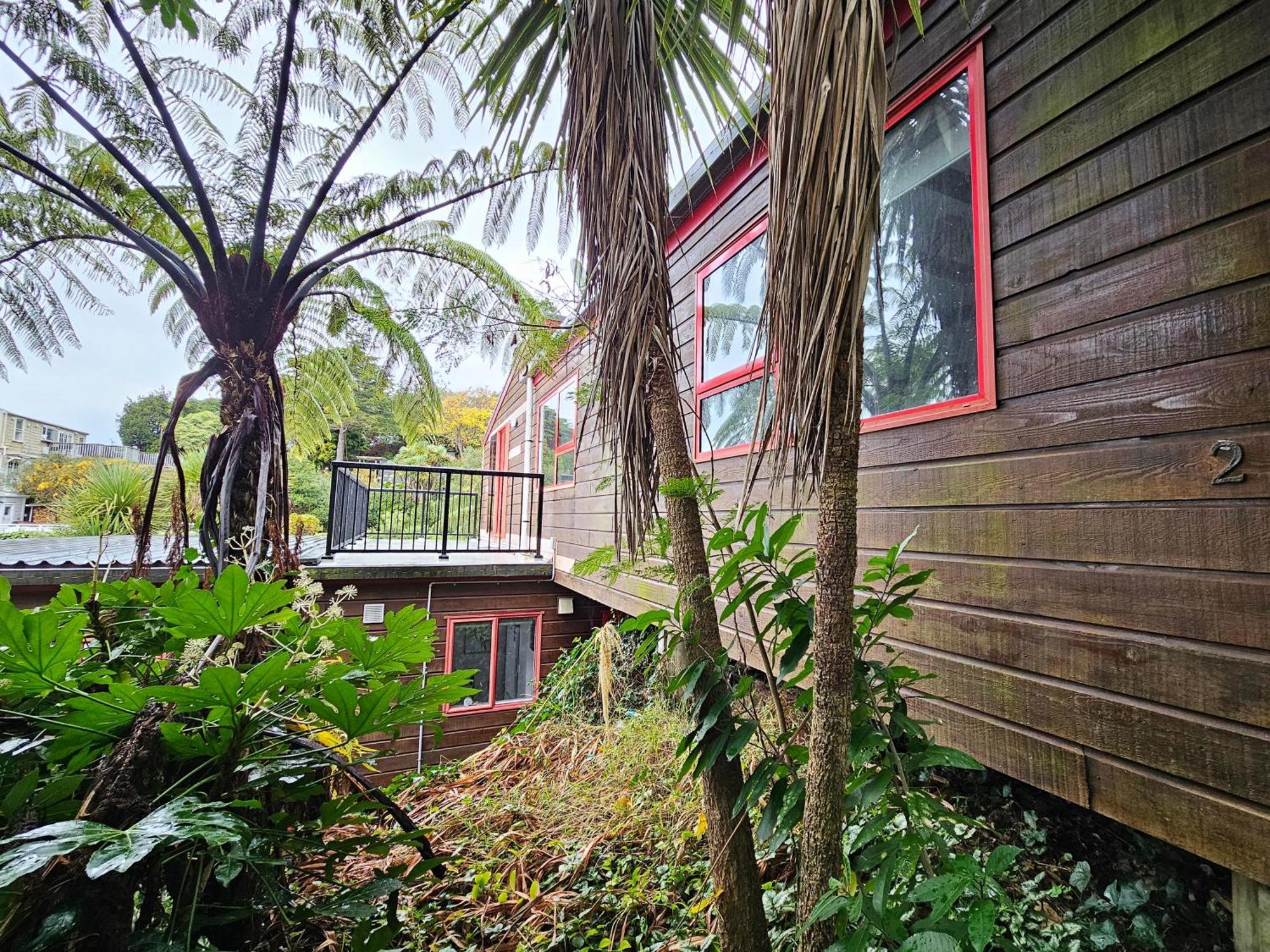 Two Bedrooms, Private With Garage, City Fringe Wellington