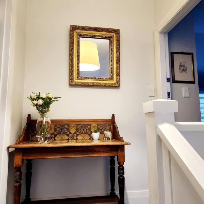 Holiday home With Hot Tub, Heated Pool & Tennis Court Wellington