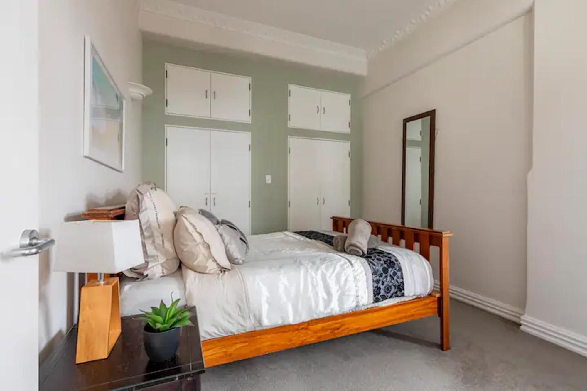 The Nest - Central And Sunny Wellington Loft *