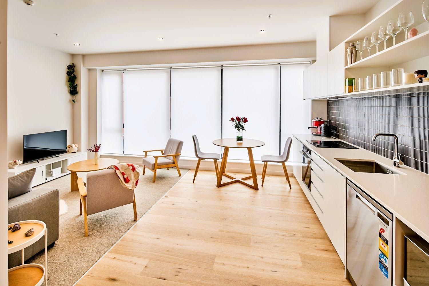 Victoria, 2-bedroom *