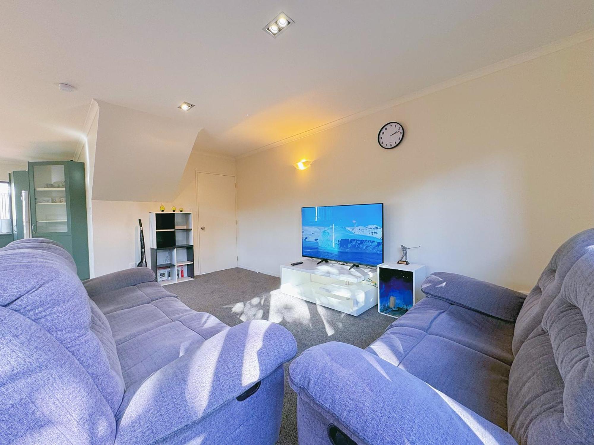 Sunny Family Retreat & Comforts * Wellington