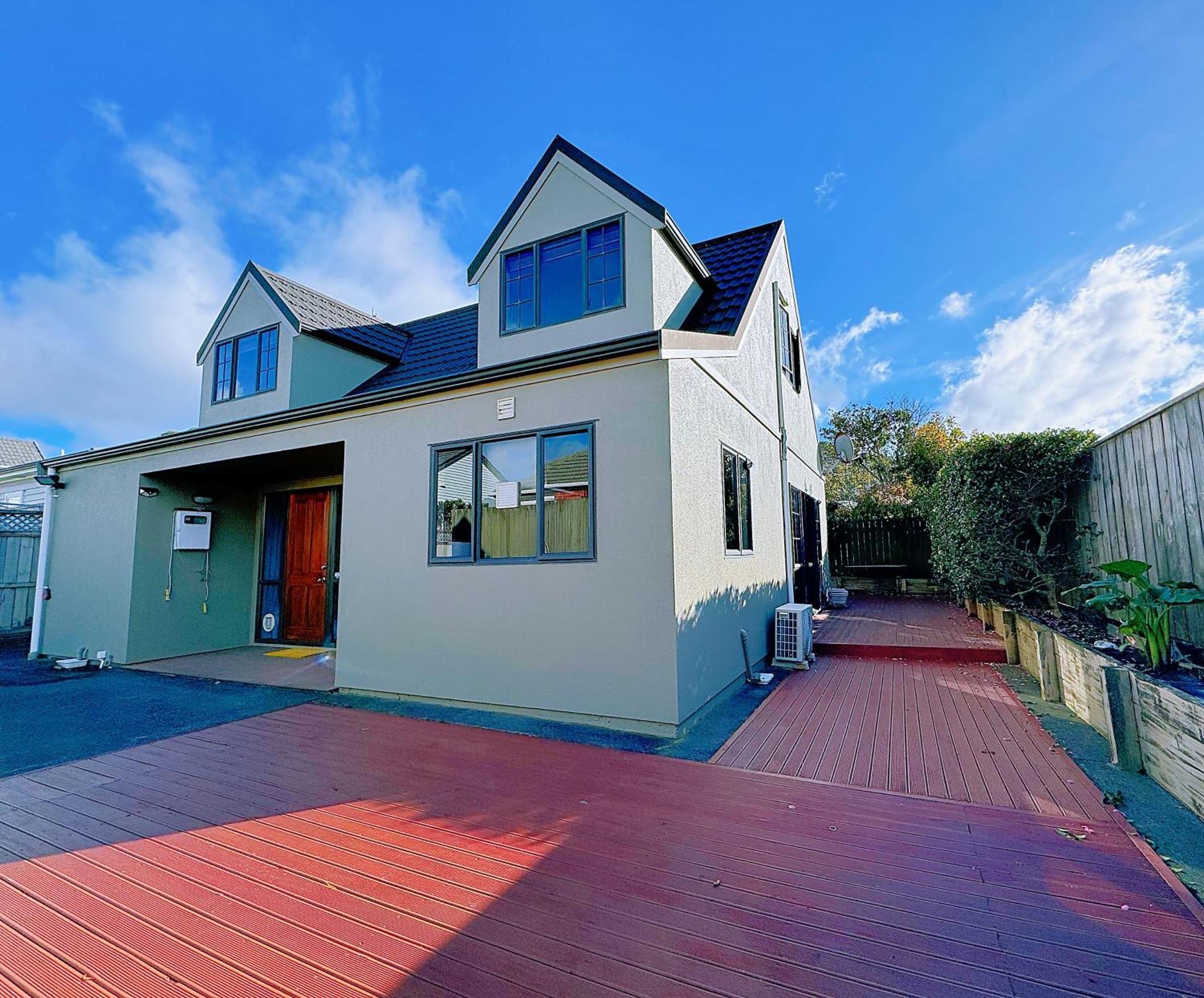 Sunny Family Retreat & Comforts Villa *