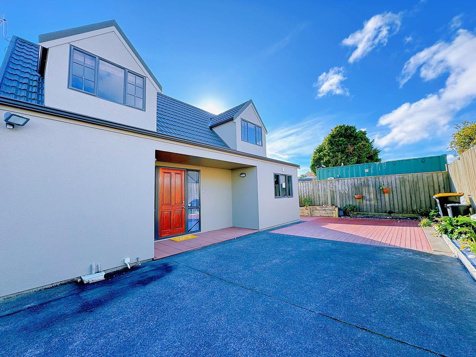 Sunny Family Retreat & Comforts *