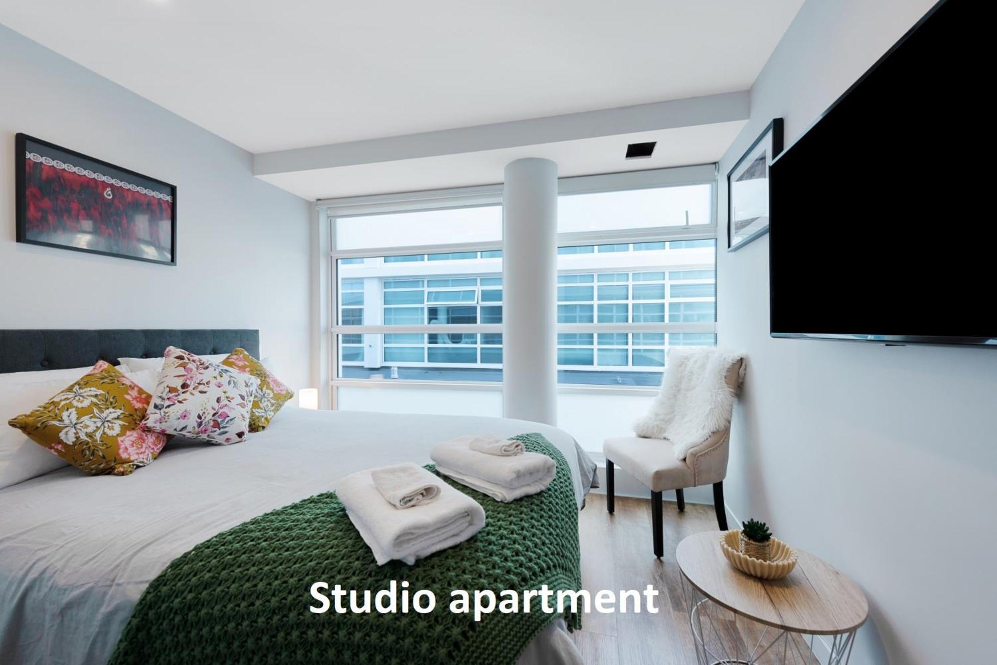 Pinnacles On Victoria St Apartment