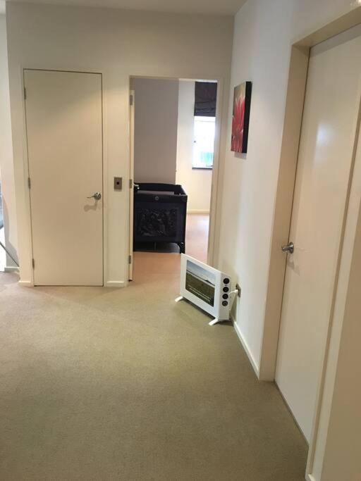 Outstanding Lambton Quay *