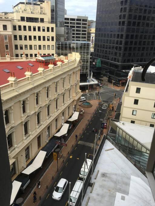 Outstanding Lambton Quay * Wellington