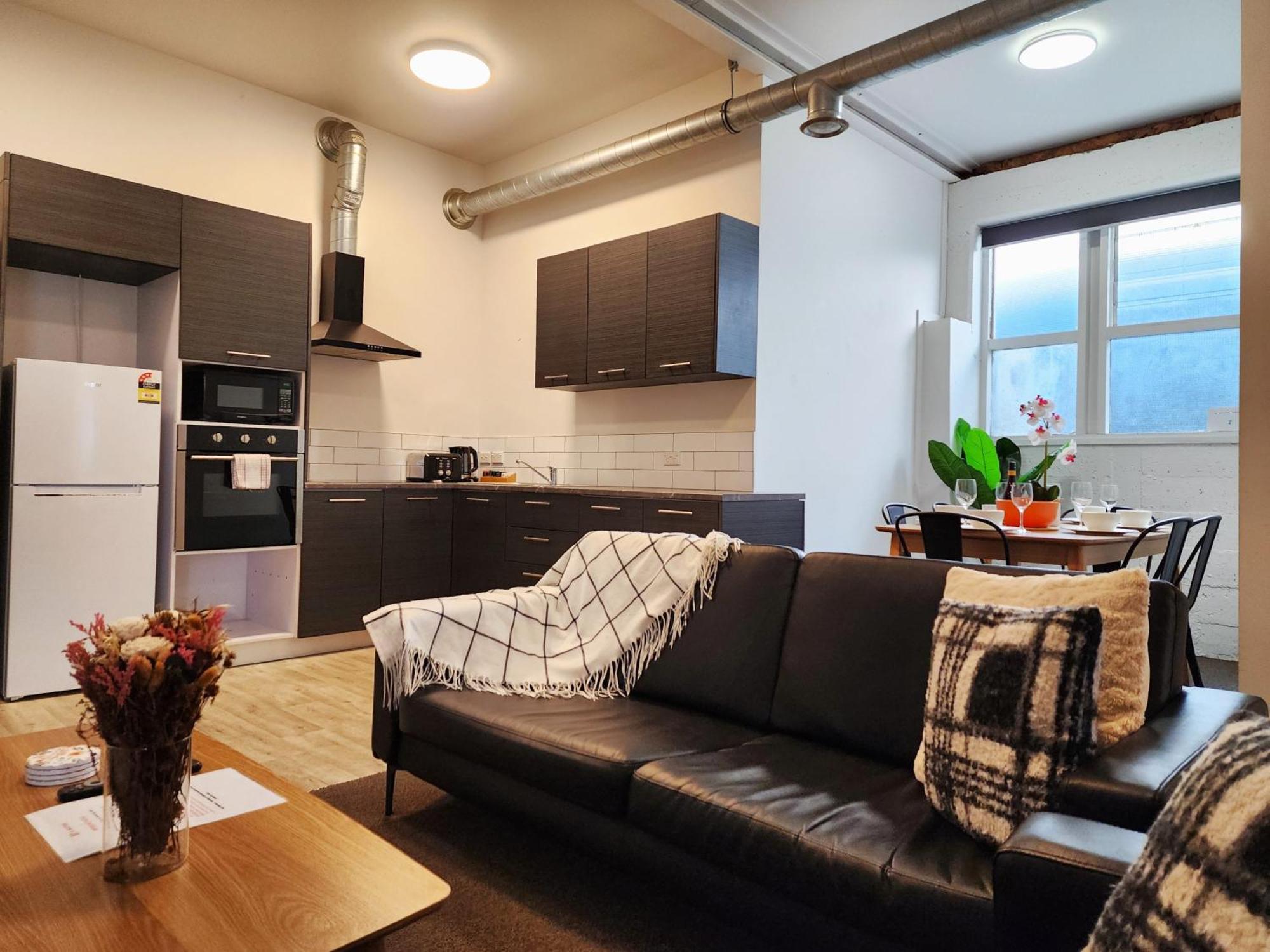 Apartment U On Webb *