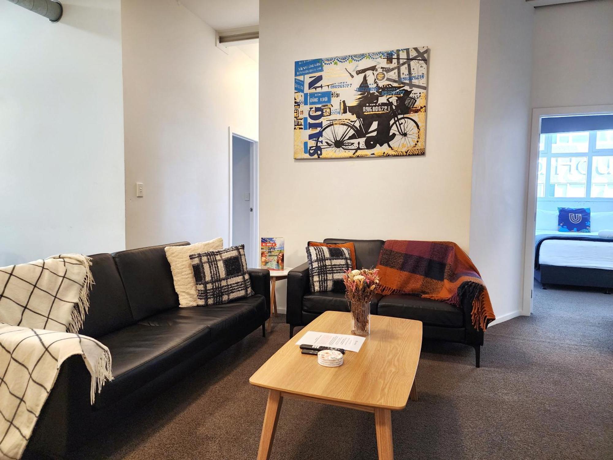 Apartment U On Webb *