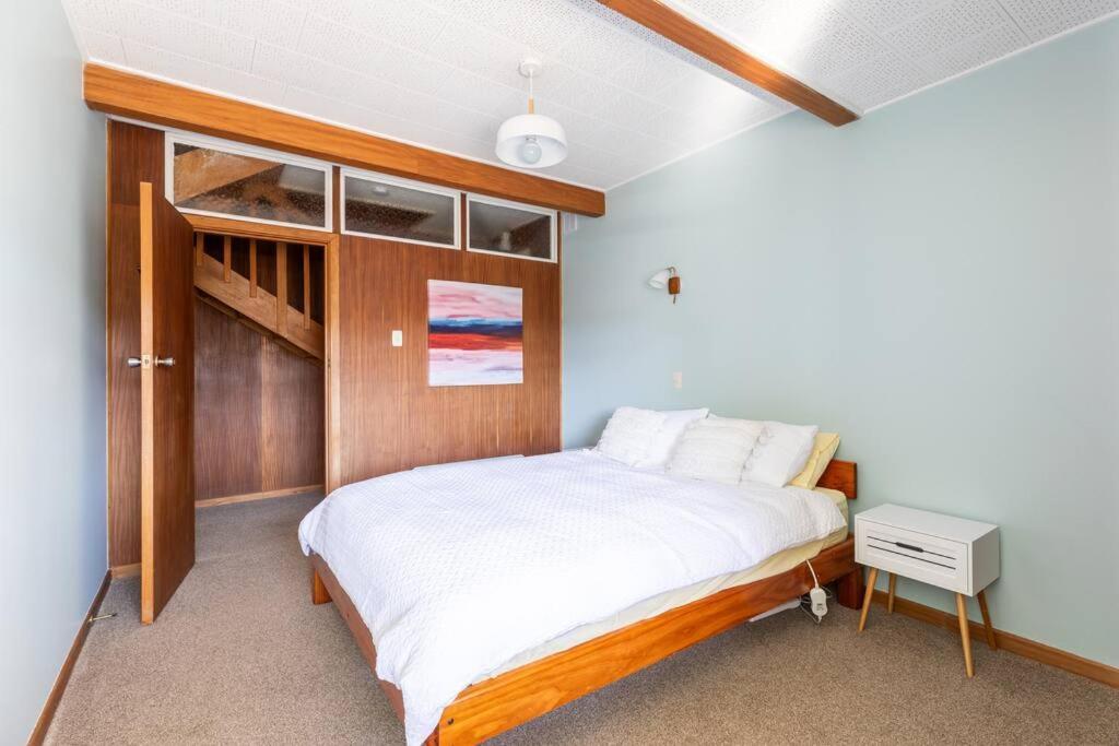 Sunny 1 Bedroom Flat With Parking Apartment *