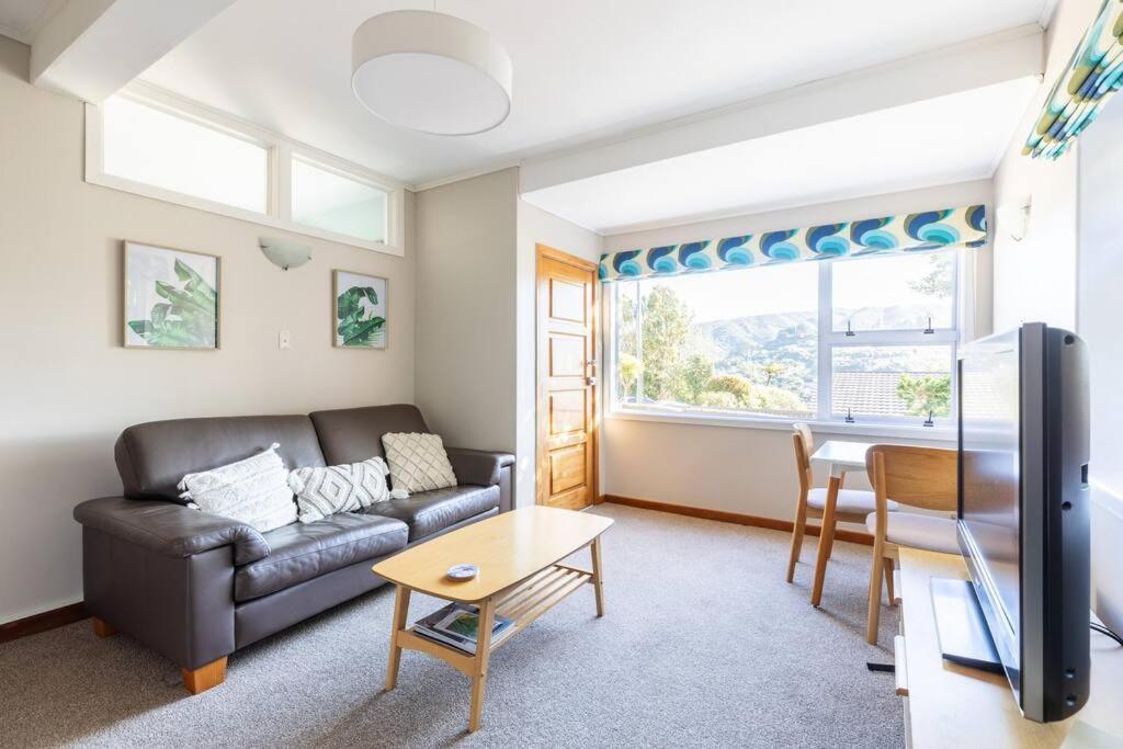 Sunny 1 Bedroom Flat With Parking Apartment *