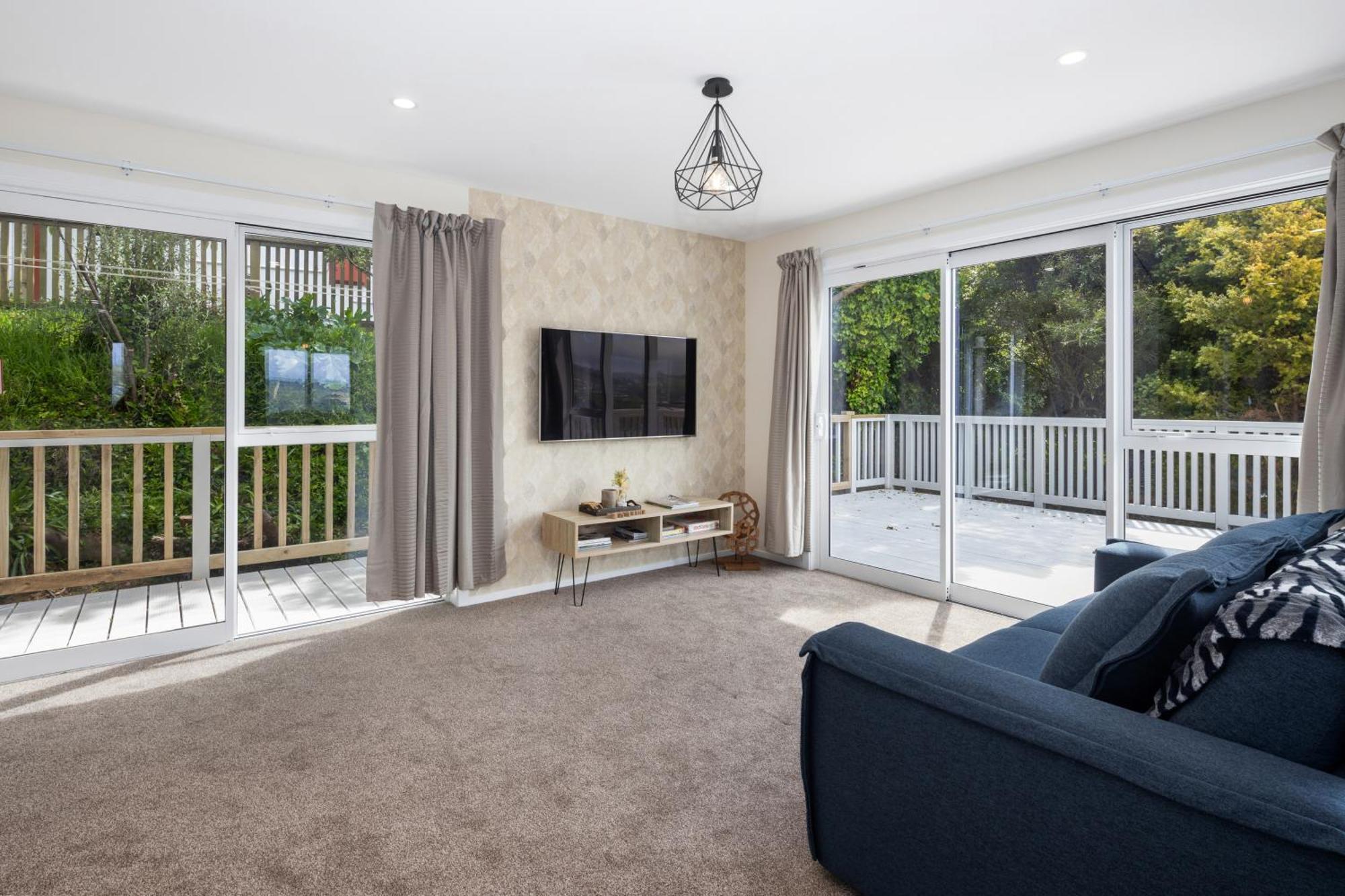Stunning View, Privacy, Close To Ferry & Brand-new * Wellington