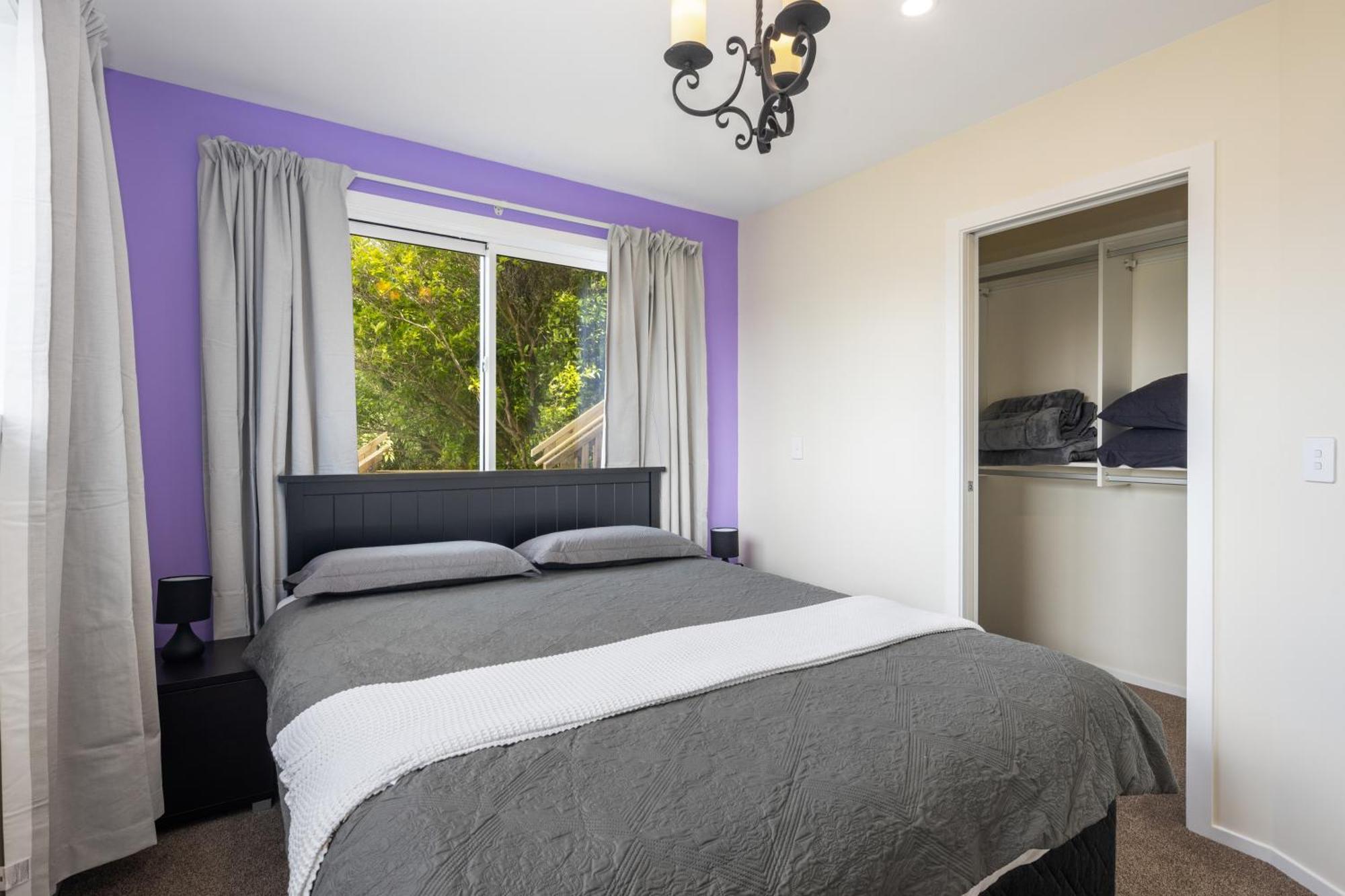 Stunning View, Privacy, Close To Ferry & Brand-new Wellington