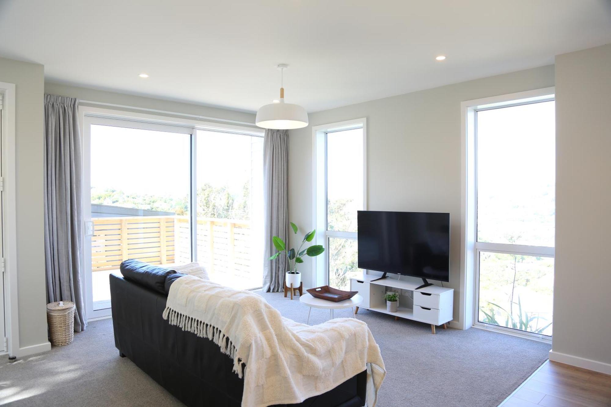 Skyline Vista - Entirely New House With Luxe Views, Espresso, Netflix & Free Parking Holiday home *