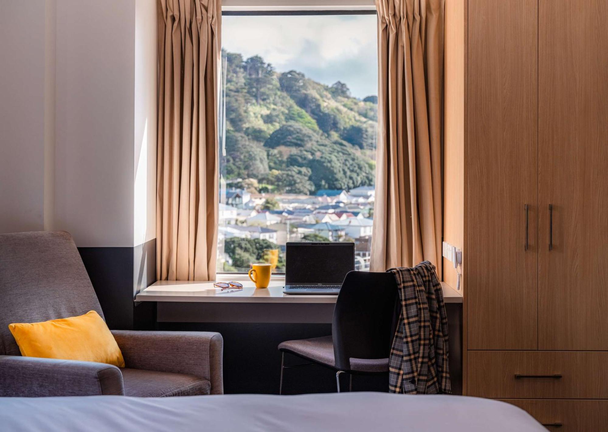 Atura Hotel