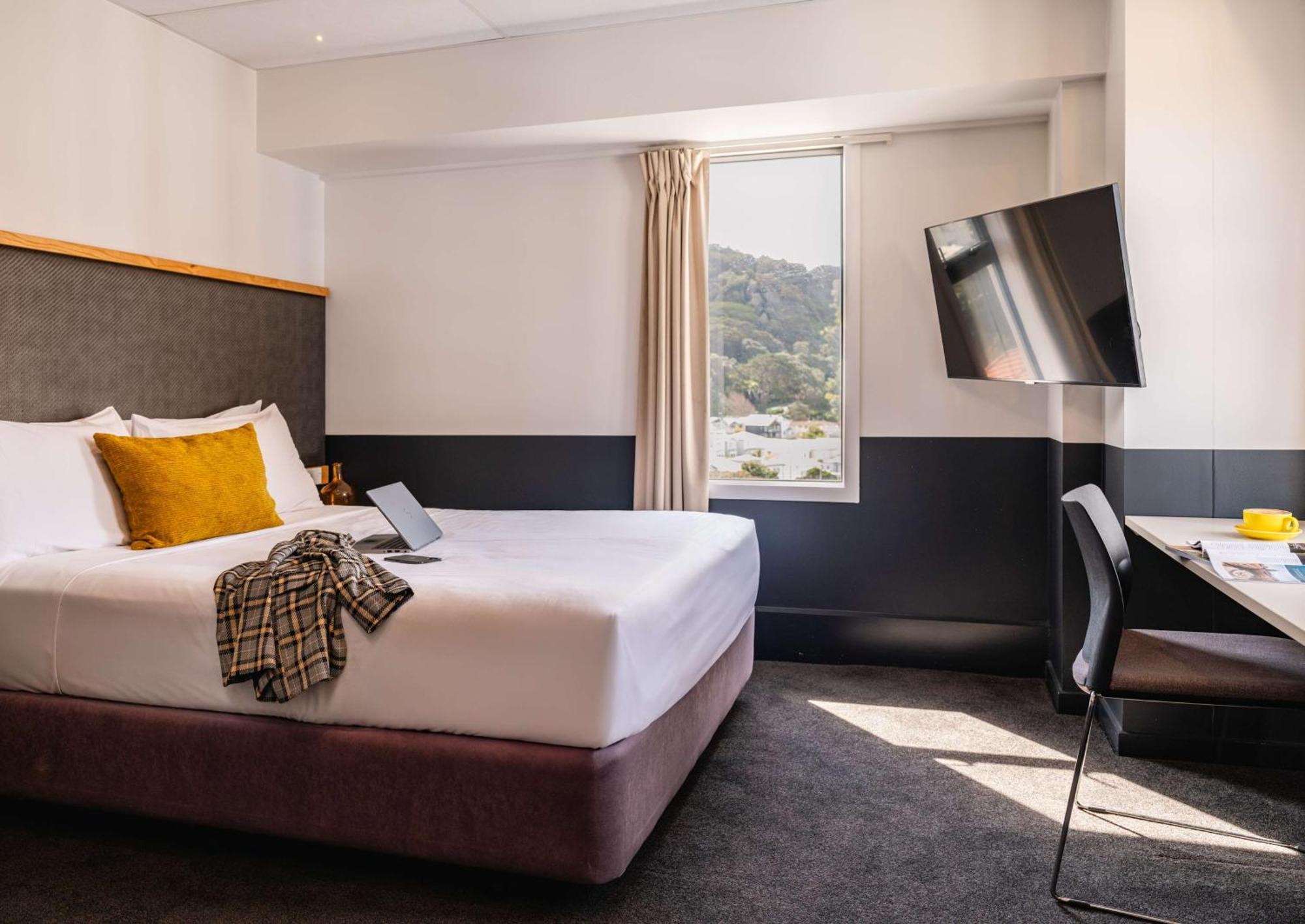 Atura Hotel 3*