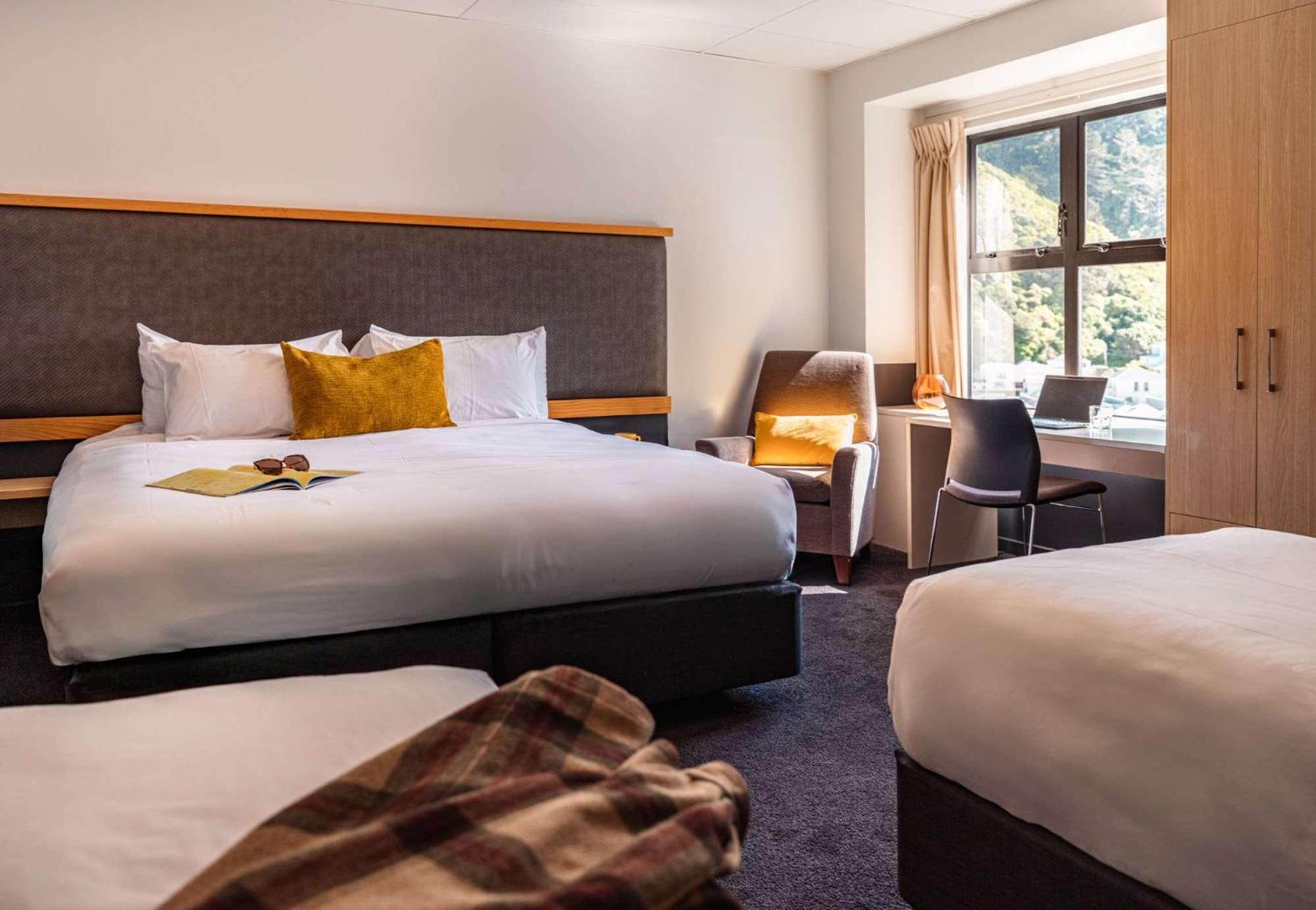 Atura Hotel